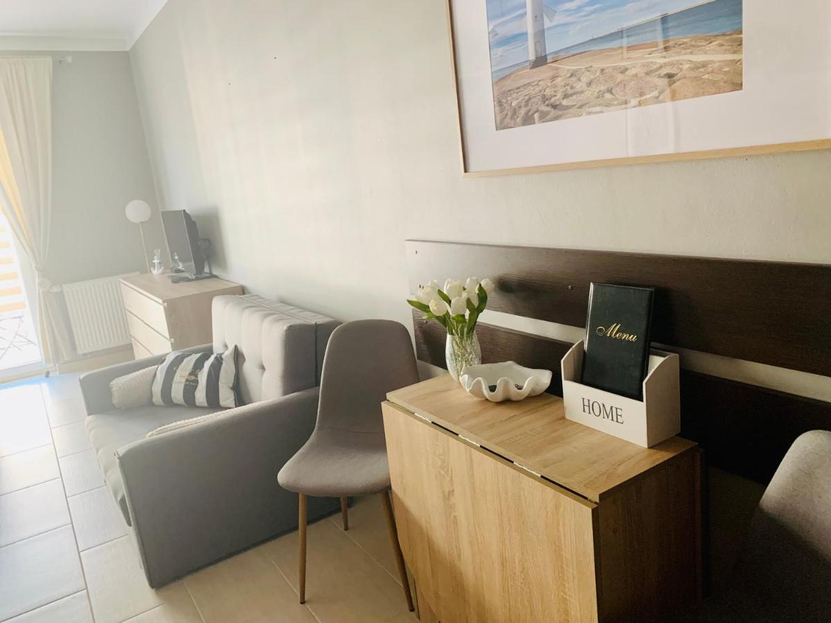 Apartament- Blisko Morza- W Trzech Koronach Z Prv Miejscem Parkingowym W Cenie! 슈비노우이스쳬 외부 사진