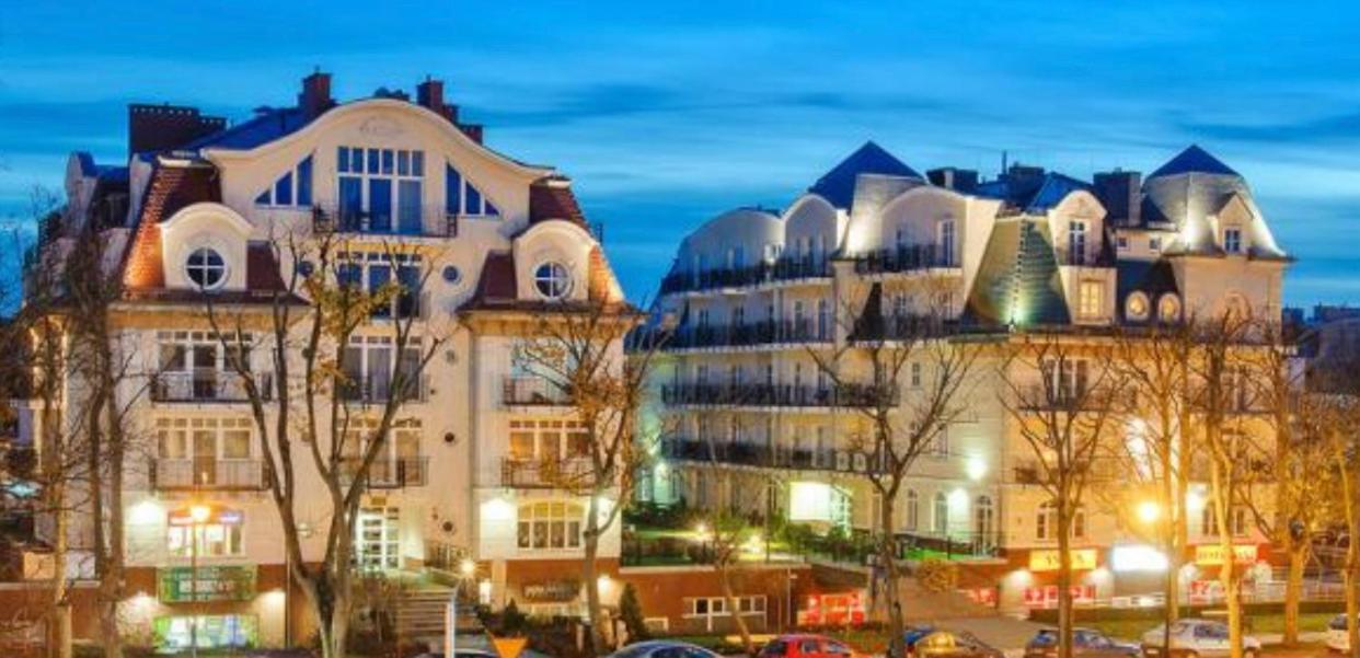 Apartament- Blisko Morza- W Trzech Koronach Z Prv Miejscem Parkingowym W Cenie! 슈비노우이스쳬 외부 사진