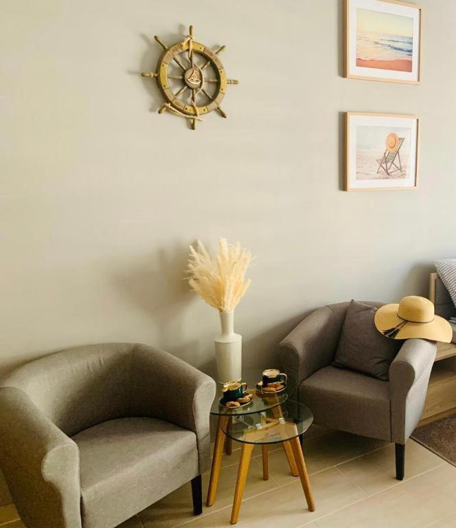 Apartament- Blisko Morza- W Trzech Koronach Z Prv Miejscem Parkingowym W Cenie! 슈비노우이스쳬 외부 사진