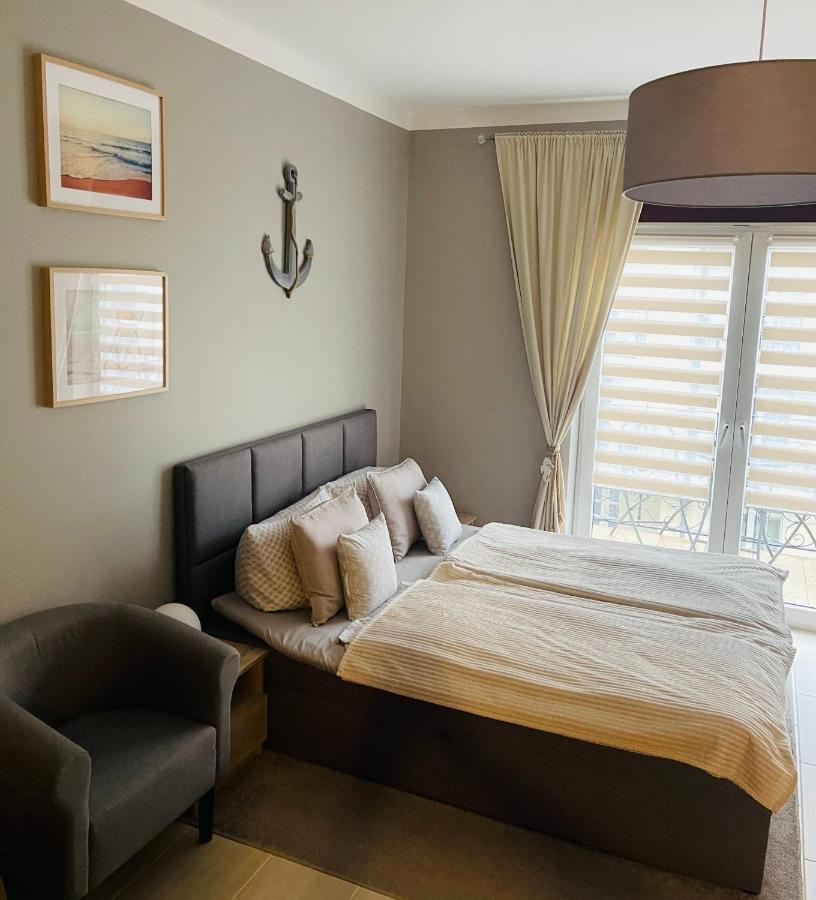 Apartament- Blisko Morza- W Trzech Koronach Z Prv Miejscem Parkingowym W Cenie! 슈비노우이스쳬 외부 사진